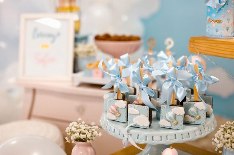 Sample baby shower photograph for the Little One template